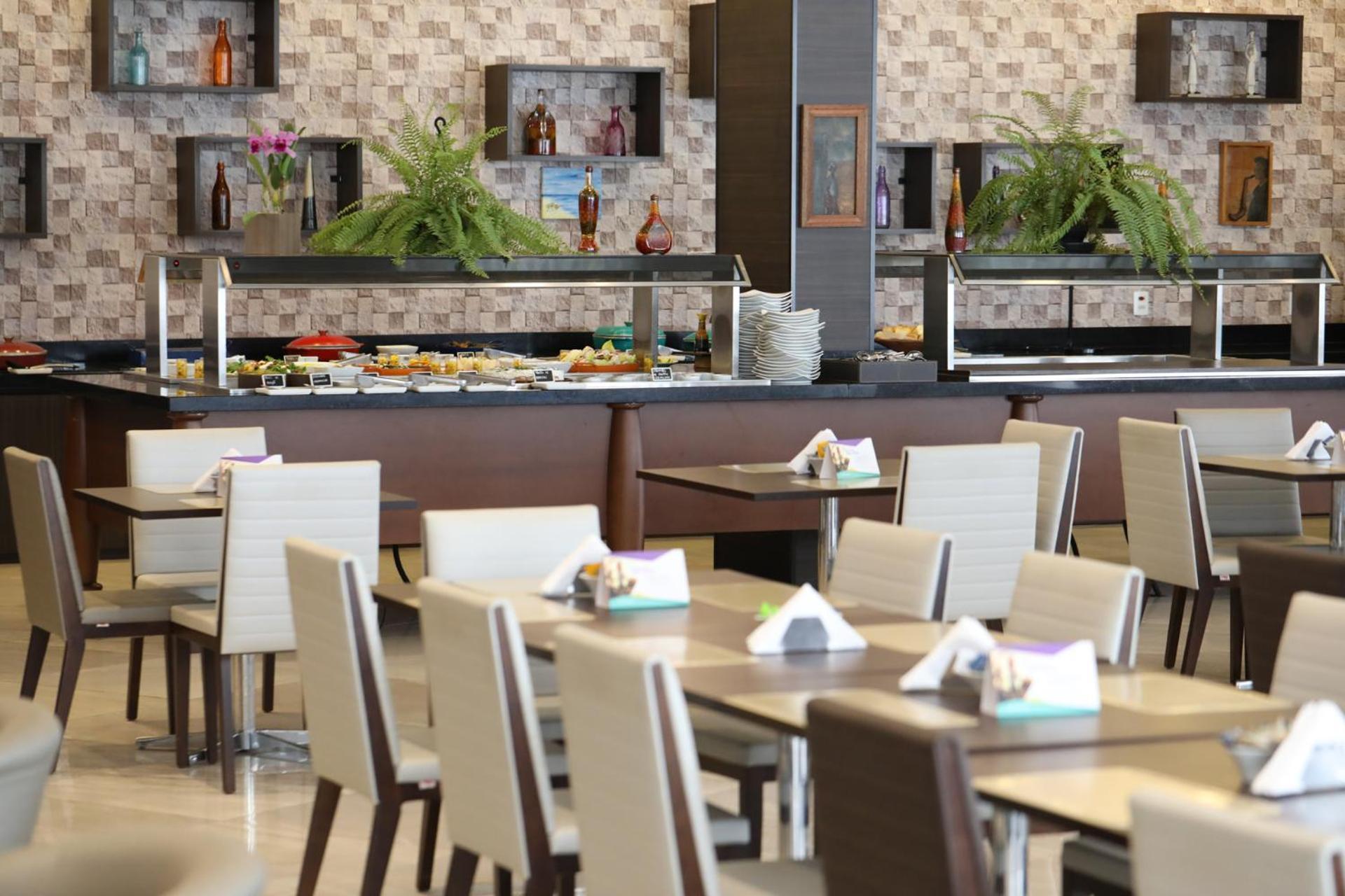 Tryp By Wyndham Ribeirao Preto Hotel Luaran gambar The restaurant