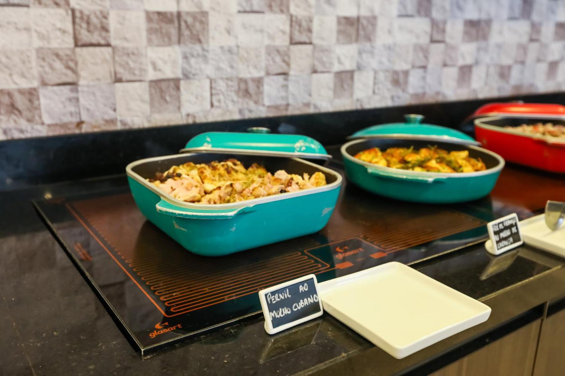 Tryp By Wyndham Ribeirao Preto Hotel Luaran gambar A hot plate